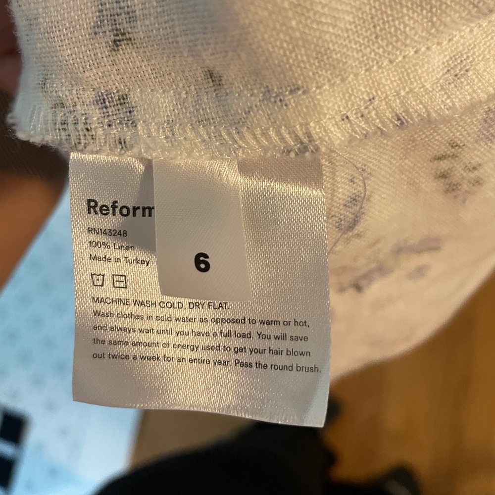 Reformation Dress - size 6 - white floral linen midi dress - Picture 4 of 5